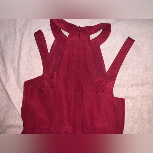 Elegant long red dress - Picture 4 of 5